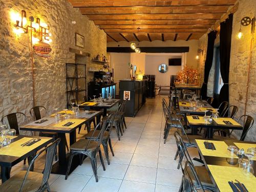 Restorāns, Bhv Appartement Calme & Lumineux in Saint-Affrique (Midi-Pyrenees)