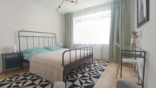 Modern Flat Near Centre & Hospital - Free Parking – khách sạn tại Polny Kesov