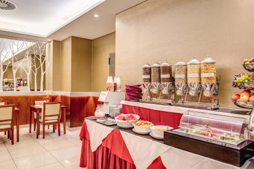 Augusta Lucilla Palace - image 6