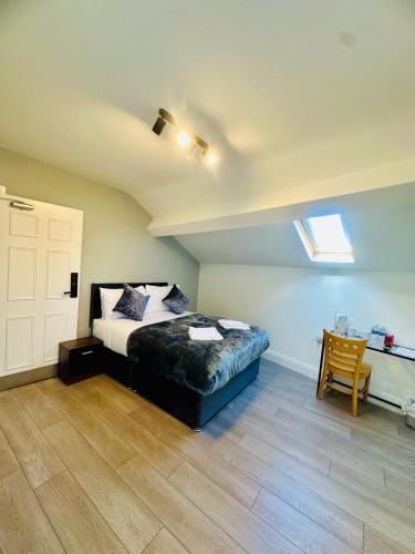 room detail thumbnail 0