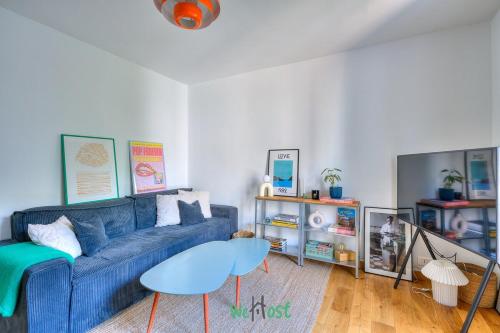 Parisian getaway in a beautiful apartment for 2