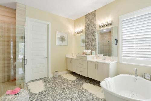 The Cabana 1014 - image 2