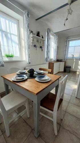 Apartmány LENKA (Apartmany LENKA) in Mikulasovice