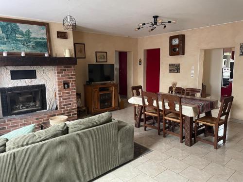 Maison de Campagne in Saint-Laurent-des-Hommes