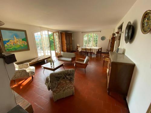 Közös társalgó / TV, Villa les Jules in Thoard