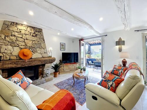Magnificent Stone Villa in Le Tignet