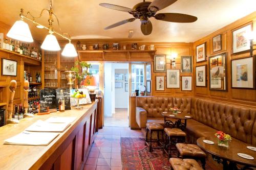 The Acorn Inn - image 2