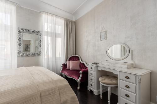 Old Town Luxe | Boutique 2BR apartment, Riga (fotografie 9)