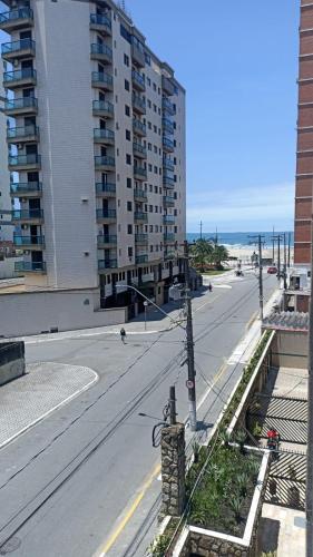 AP Vila Guilhermina, 1 quarto, 6 hóspedes, Pé na Areia, Vista Mar e Garagem – khách sạn tại Guilhermina