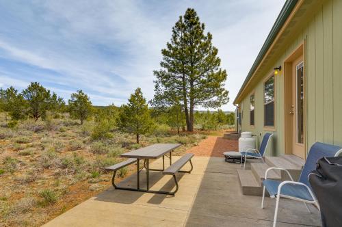 Secluded Boulder House - Next to National Forests! in Boldera (UT)