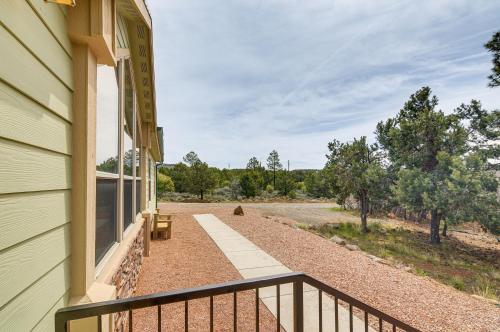 Secluded Boulder House - Next to National Forests! in Boldera (UT)
