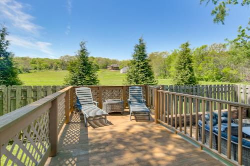 ‘Femme Osage Haus’ Getaway w/ Hot Tub in Augusta! in 密蘇里州華盛頓 (MO)