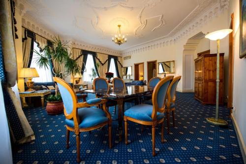 Grand Hotel Ukraine - image 11