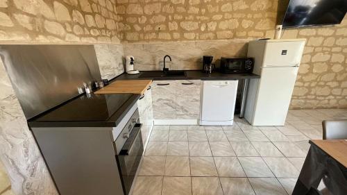 Nature getaway cozy, quiet house with garden in Thizay