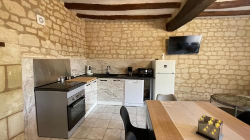 Nature getaway cozy, quiet house with garden in Thizay