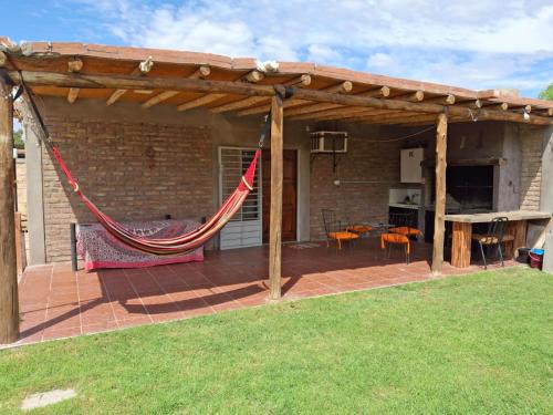 Osvaldo Day Cabin with Pool in 艾巴頓
