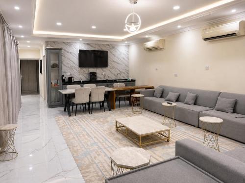 Quầy bar/Pub, مزرعة قولدن دونز - golden dunes farm in Al Ain