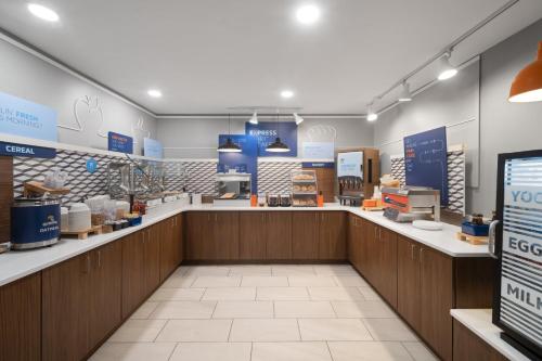 Holiday Inn Express Winston-Salem By IHG - 식음료(F&B)