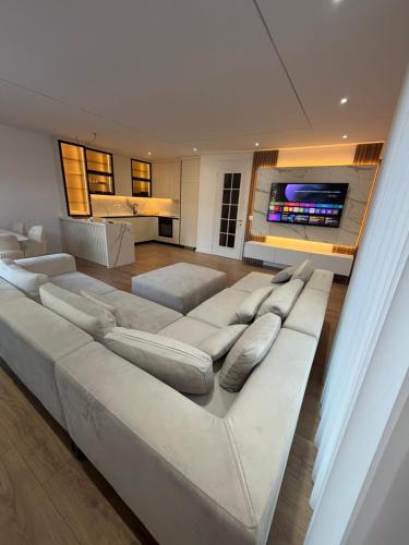 Palace Suite – khách sạn tại Lagja e Re