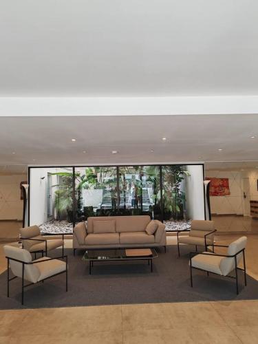 Moderno apartamentos a pasos de la Rambla de Malvin in Malvín