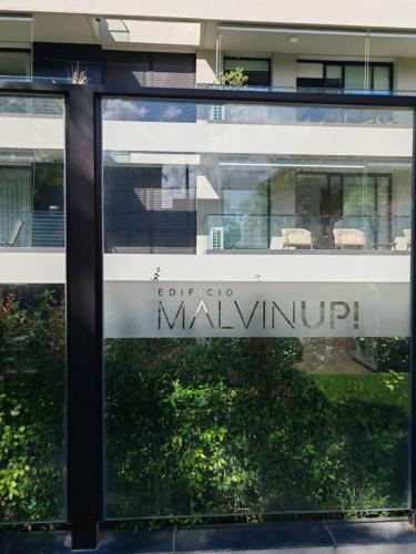 Moderno apartamentos a pasos de la Rambla de Malvin in Malvín