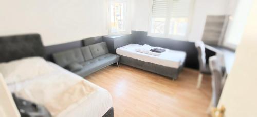 FMI 9 Accommodation in เราน์ไฮม์