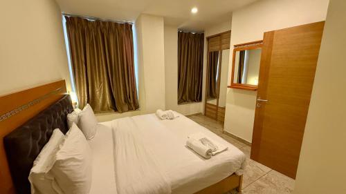 Jawheret S Hotel Suite - image 10