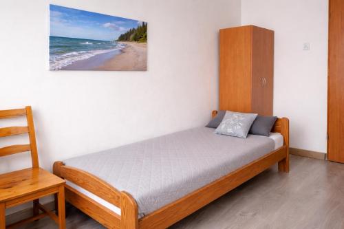 1 double bed, 1 twin bed