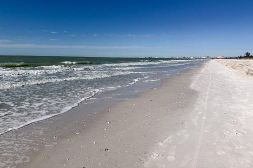 8 - Beach Club At Pass-A-Grille in St Pete Beach, USA