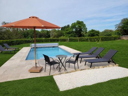 Swimmingpool, Chambres d'Hôtes du Clos de la Touche - Piscine chauffée (Chambres d'Hotes du Clos de la Touche - Piscine chauffee) in Azay-le-Rideau