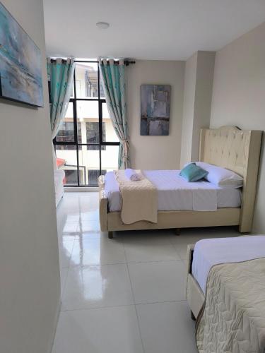 Departamento para Grupos, Piscina, 24 h in ซานต้า ครุซ