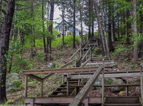 Shimmering Cove Retreat - image 5