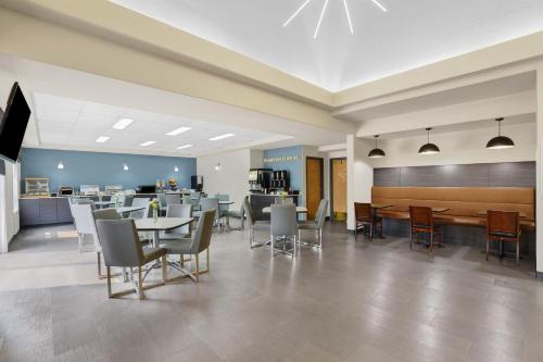 Ресторант, Prairie Crest Red Deer by IHG in Red Deer (AB)