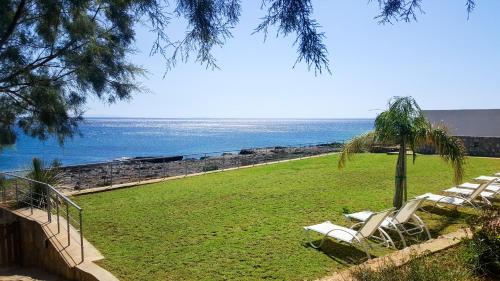 Kritamos Beach Apartments - image 2