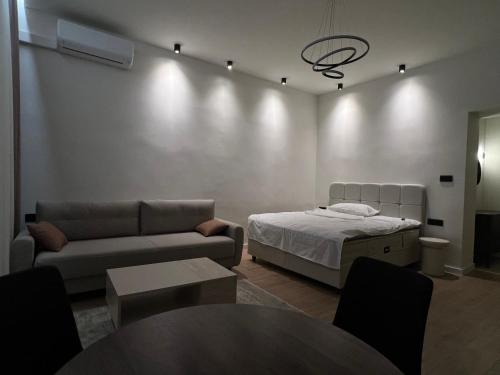 Prestige Center Apartment