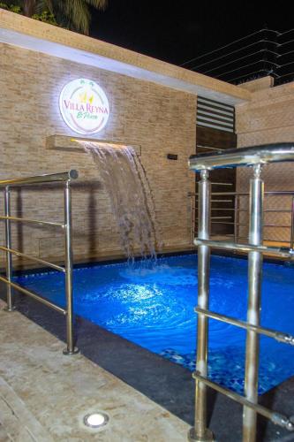 Karstais baseins, Villa Reyna El placer in Bani