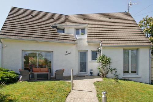 A szálláshely kívülről, Maison Spacieuse et Confortable avec Grand Jardin in Tancrou