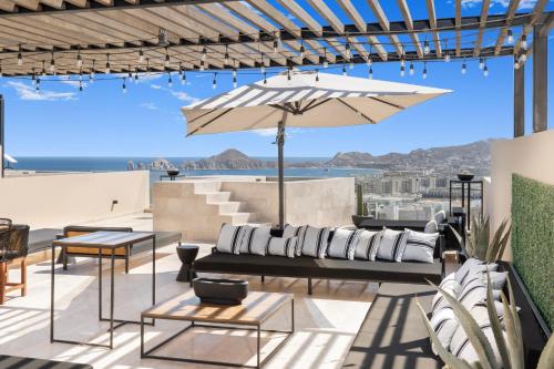 Mistiq Penthouse Private Rooftop Deck & Pool