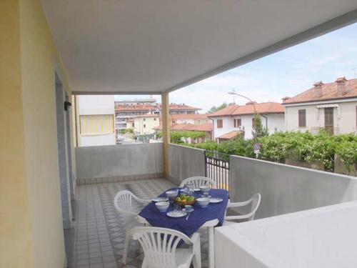 Apartment with Terrace image 10