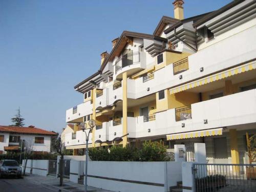 Apartment with Terrace image 7