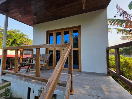 Harvestmoon Boutique Hotel in Acachapa