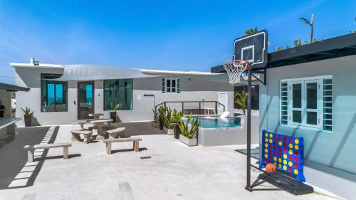 Balandras Beach Stays House 4 Beachfront w Hot Tubs in ベガ アルタ