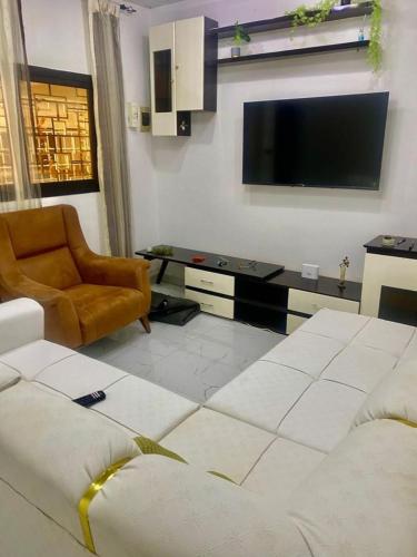 CHAMBREs SALON MEUBLÉ HD (CHAMBREs SALON MEUBLE HD) in ยามอสเซาโกร