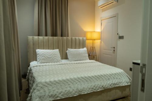 Cozy Stay at Paradigm Court - TseAddo - image 4