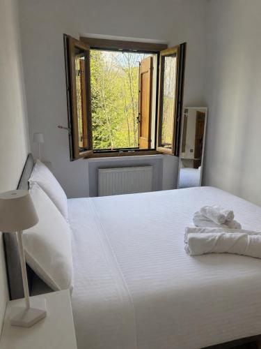 Vendégszoba, Cozy Mountain Apartment with Cimone view in Abetone