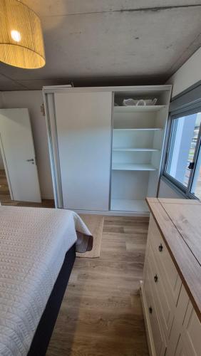 Apartamento moderno a estrenar frente a Atlántico shoping