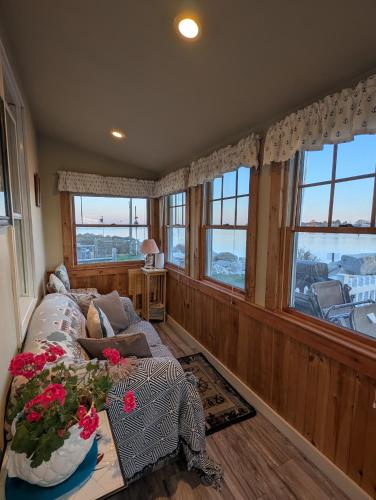 Beach Cottage in Saco