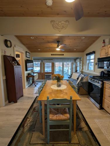 Beach Cottage in Saco