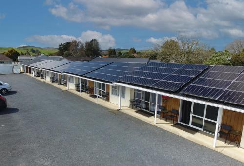 . Twin Coast Adventures Motel & Cycle Hire