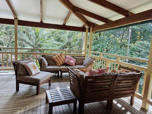 Walk to town | Huge verandah | Wake up to birdsong – khách sạn tại Kuranda